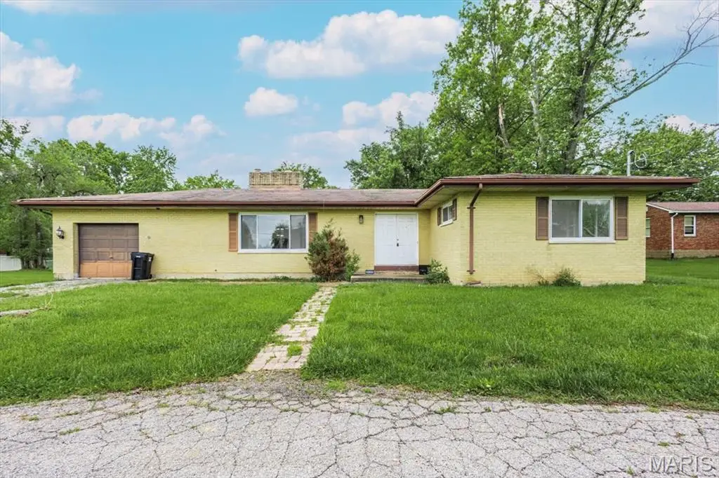 4540 Butler Hill Road, Saint Louis, MO 63128 - #1
