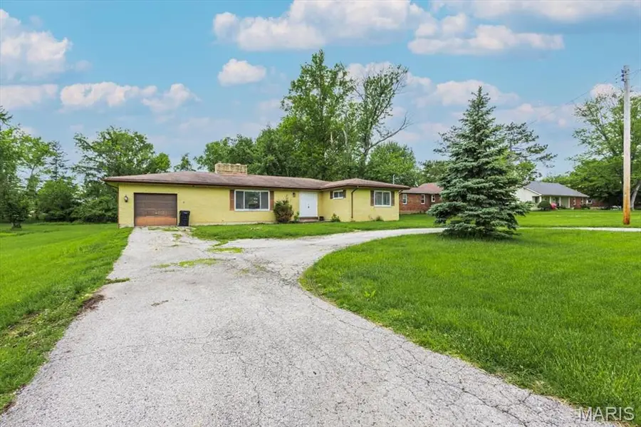4540 Butler Hill Road, Saint Louis, MO 63128 - #3