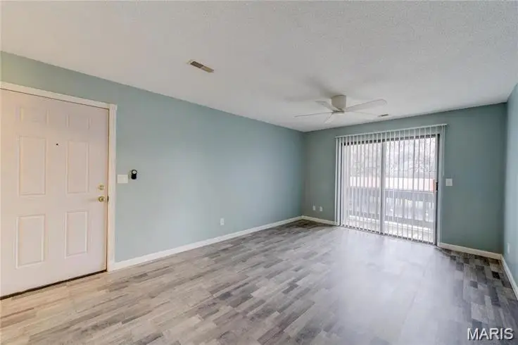 1430 Summergate Parkway #J, Saint Charles, MO 63303 - #2
