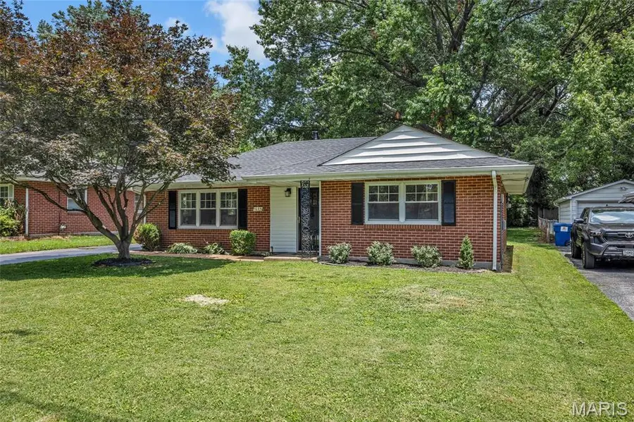 1035 Saint Marie Street, Florissant, MO 63031 - #2