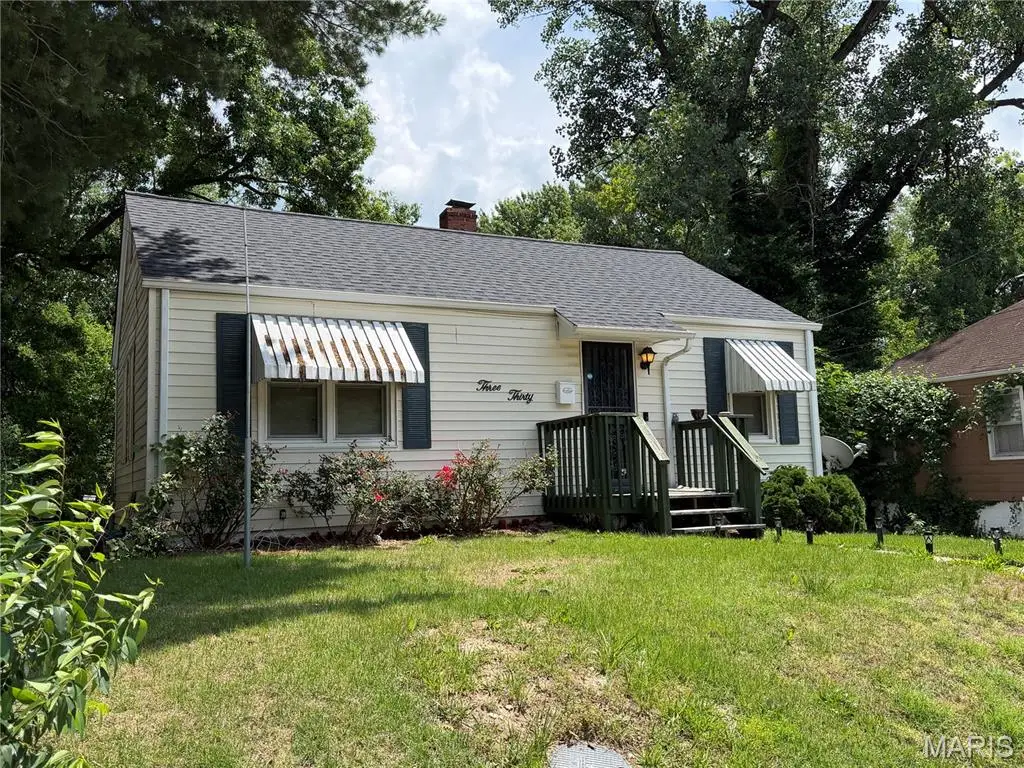 330 Plaza Avenue, Saint Louis, MO 63135 - #1