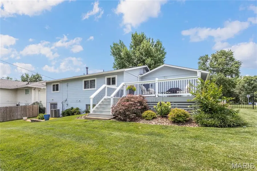 373 Sorrento Drive, Ballwin, MO 63021 - #2