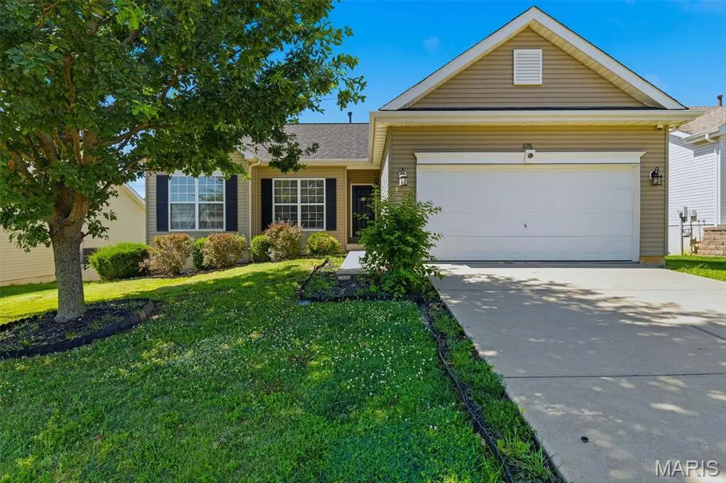 696 Springfield Drive, Wentzville, MO 63385 - #1