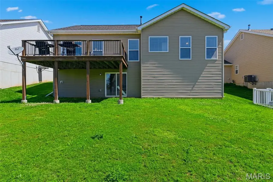 696 Springfield Drive, Wentzville, MO 63385 - #2