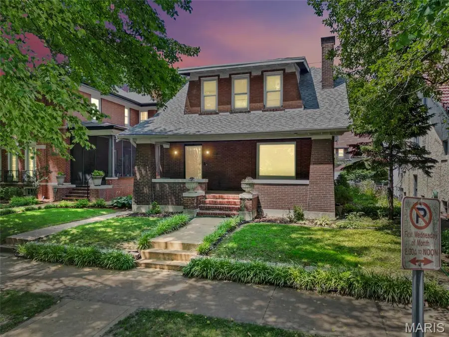 4041 Magnolia Avenue, Saint Louis, MO 63110 - #2