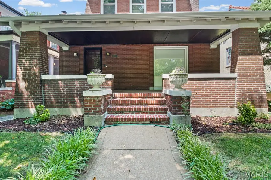 4041 Magnolia Avenue, Saint Louis, MO 63110 - #3
