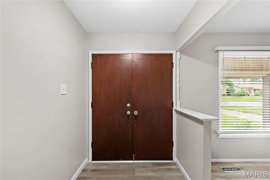 2193 Farnham Lane, Florissant, MO 63033 - #3
