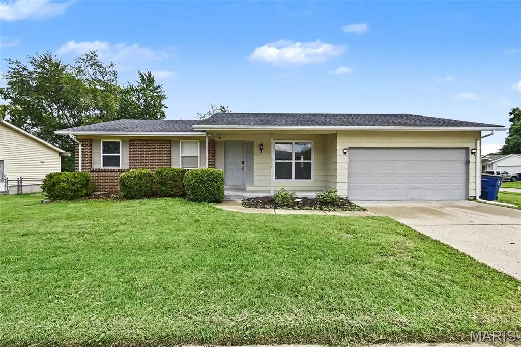 2904 Advance Drive, Florissant, MO 63031 - #1
