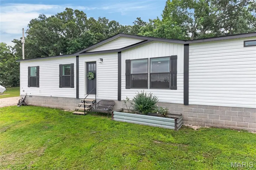27597 Highway N, Lebanon, MO 65536 - #2