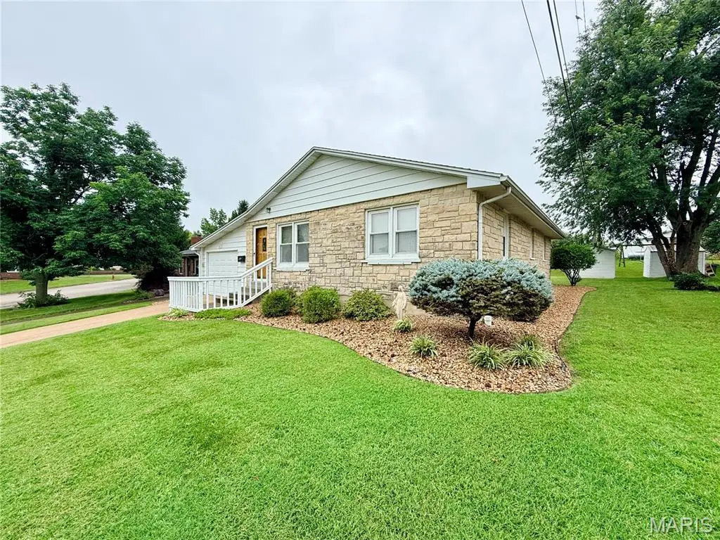 413 Bredall Street, Perryville, MO 63775 - #1