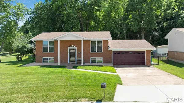 1251 Hawksbury Drive, Arnold, MO 63010