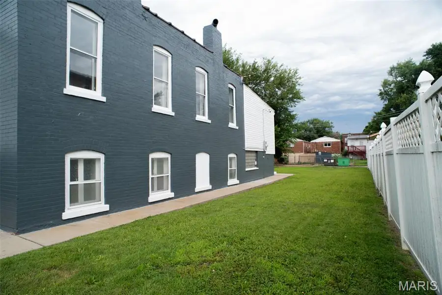 4059 Phillips Avenue, Saint Louis, MO 63116 - #3