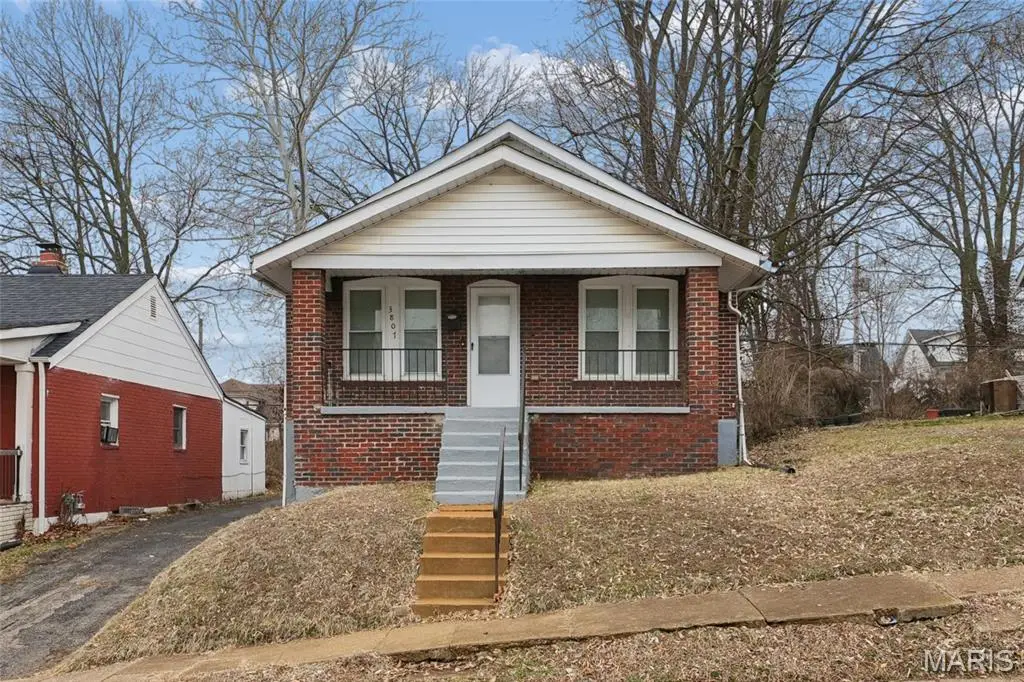 3807 Manola Avenue, Pine Lawn, MO 63121 - #1