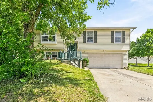 9 Fort Zumwalt Drive, O'Fallon, MO 63366