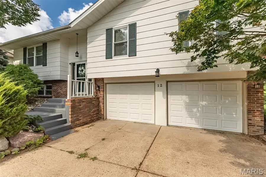 12 Spring Wood Drive, Saint Peters, MO 63376 - #2