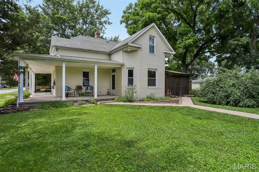 515 E 3rd North Street, Mount Olive, IL 62069 - #3