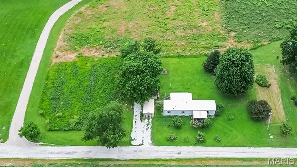14177 Zimmerman Lane, Grafton, IL 62037