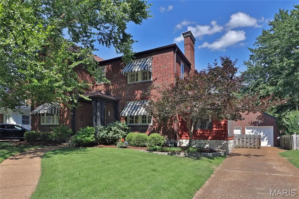 418 Mission Court, University City, MO 63130 - #1