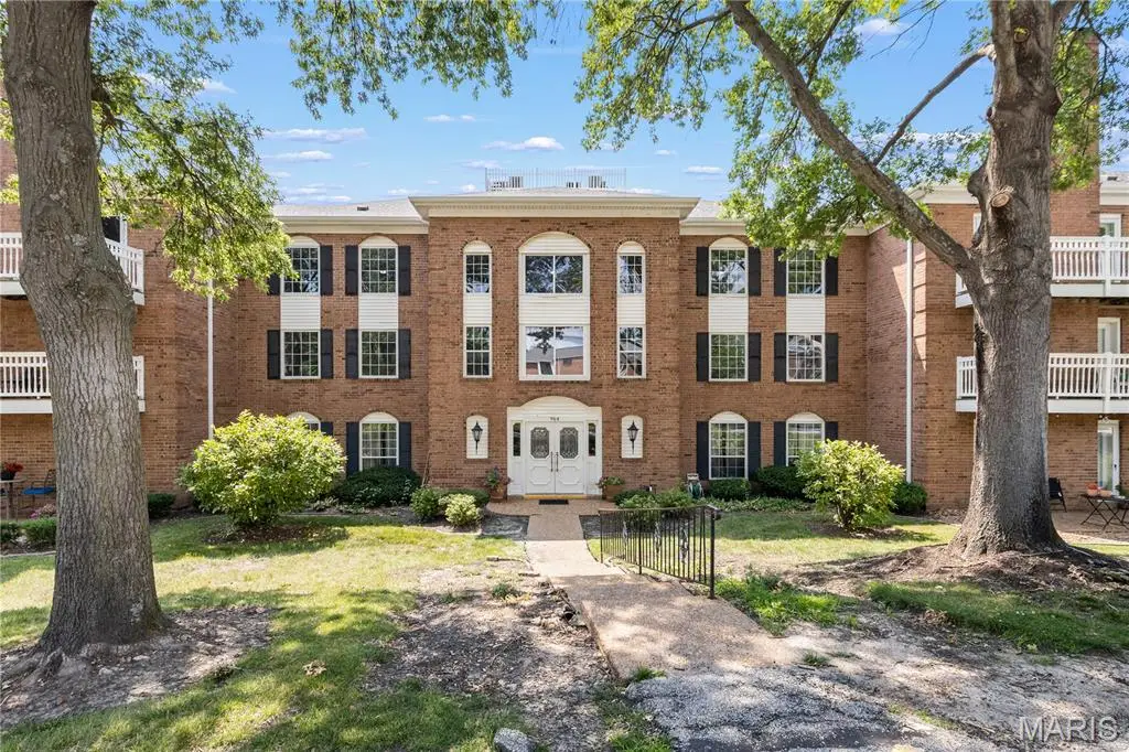 964 Claytonbrook Drive #2B, Ballwin, MO 63011 - #1
