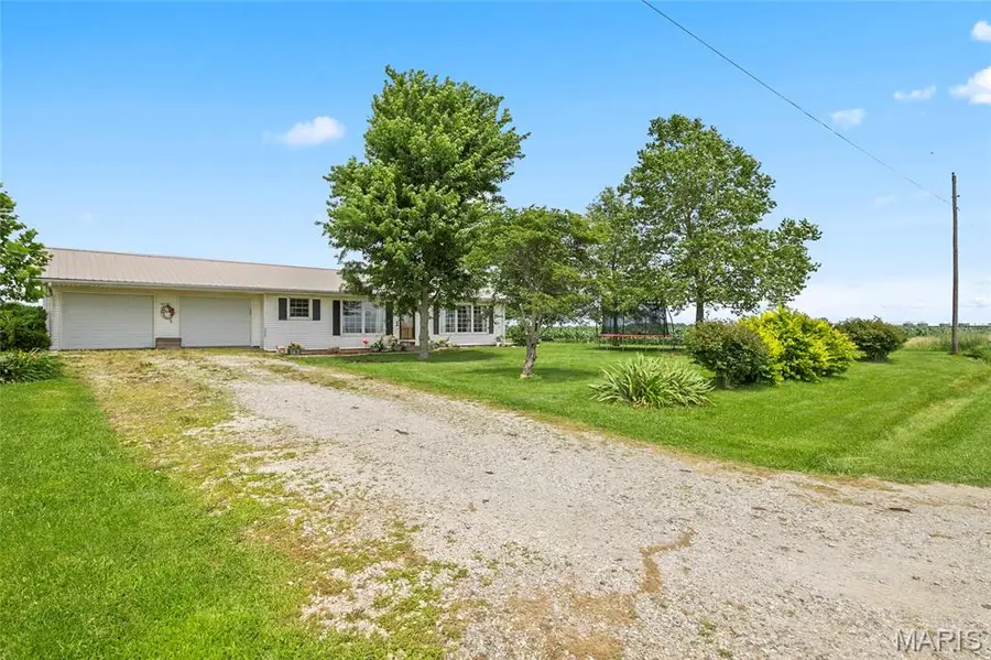 38753 Audrain Road 564, Vandalia, MO 63382 - #2