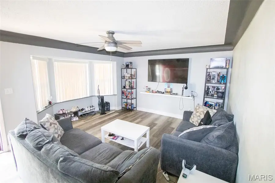 819 La Salle Drive, Cahokia, IL 62206 - #2
