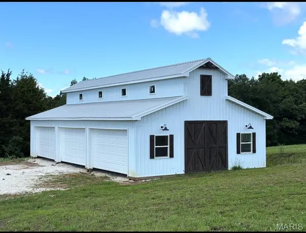 240 Sycamore Lane, Winfield, MO 63389
