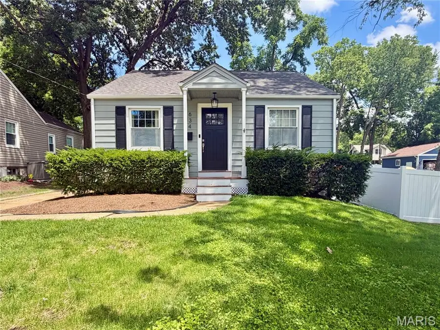 634 Simmons Avenue, Kirkwood, MO 63122 - #2