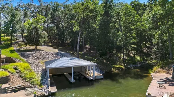 7003 Lake Point Drive, Perryville, MO 63775