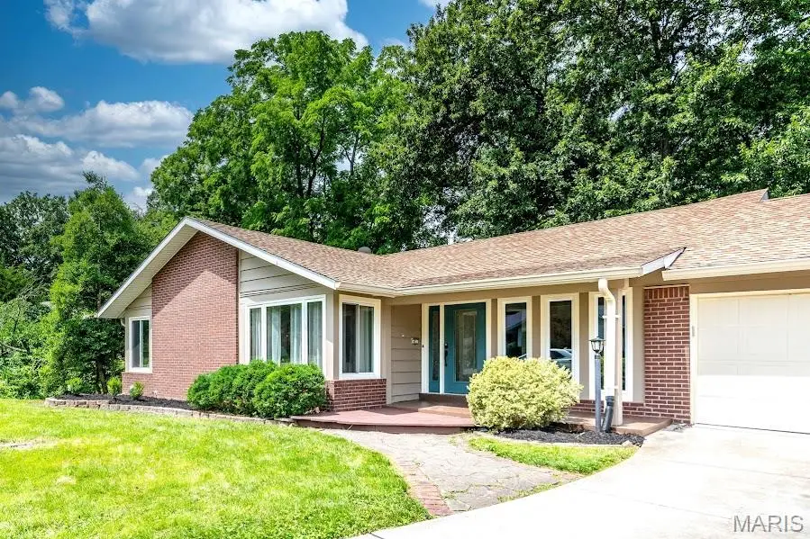 471 Maymont Drive, Ballwin, MO 63011 - #3