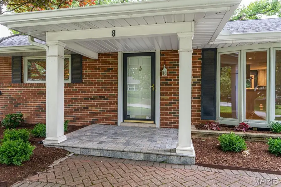 8 Tealwood Drive, Creve Coeur, MO 63141 - #2