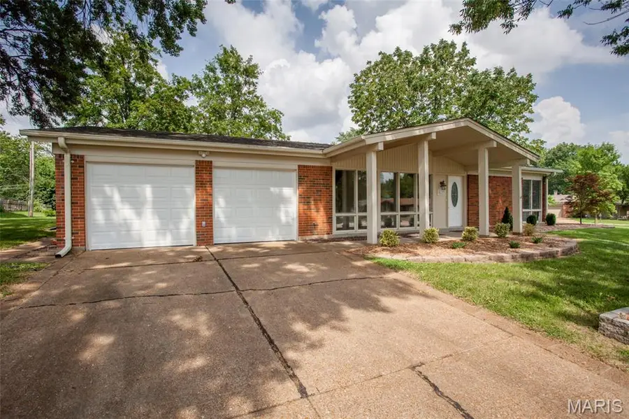 5127 Towne South Road, Tesson Ferry, MO 63128 - #2