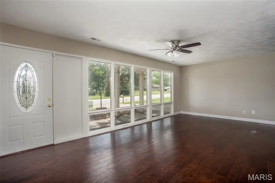 5127 Towne South Road, Tesson Ferry, MO 63128 - #3