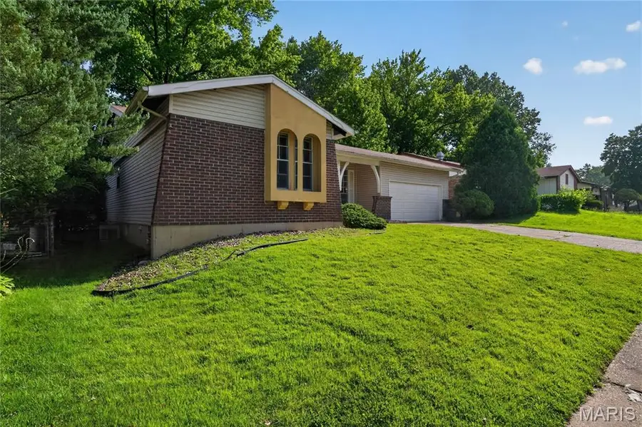 5129 Longhorn Trail, Florissant, MO 63033 - #3