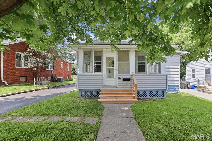3704 Aberdeen Avenue, Alton, IL 62002 - #3