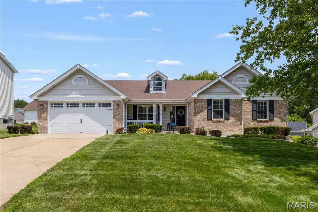 418 Fox Lair Drive, Saint Charles, MO 63303 - #1