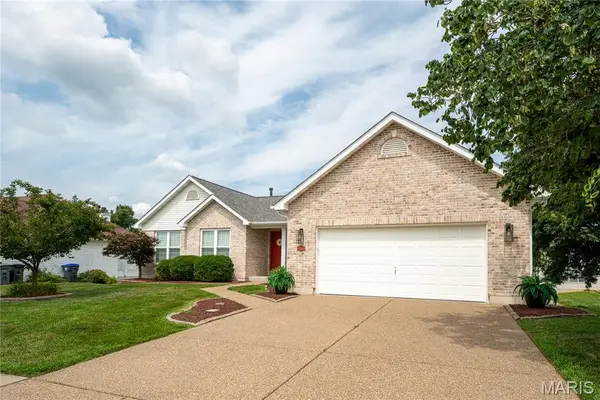 2327 Hidden Deer Drive, O'Fallon, MO 63368
