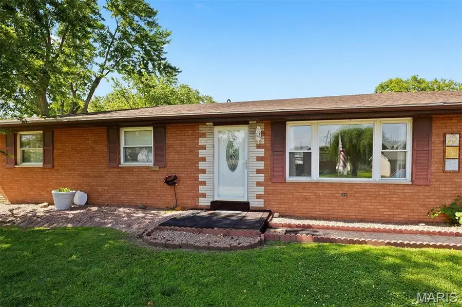 3804 John Glenn Drive, Granite City, IL 62040 - #2