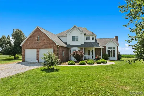 14898 Old Trenton Road, Trenton, IL 62293