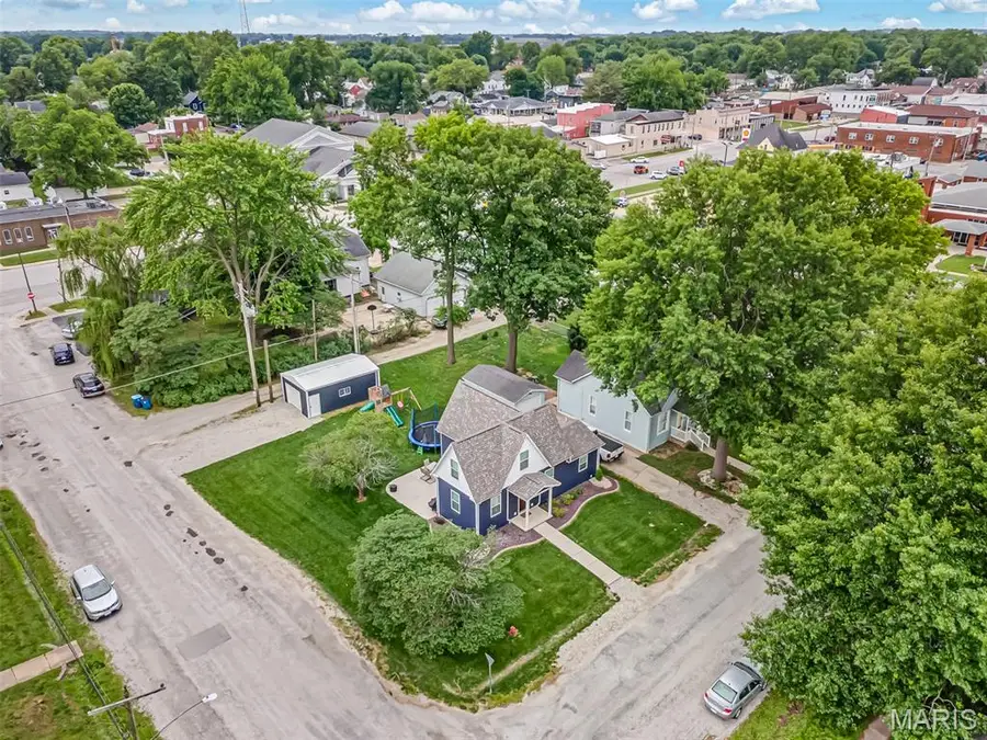 120 E 1st Street, Trenton, IL 62293 - #3