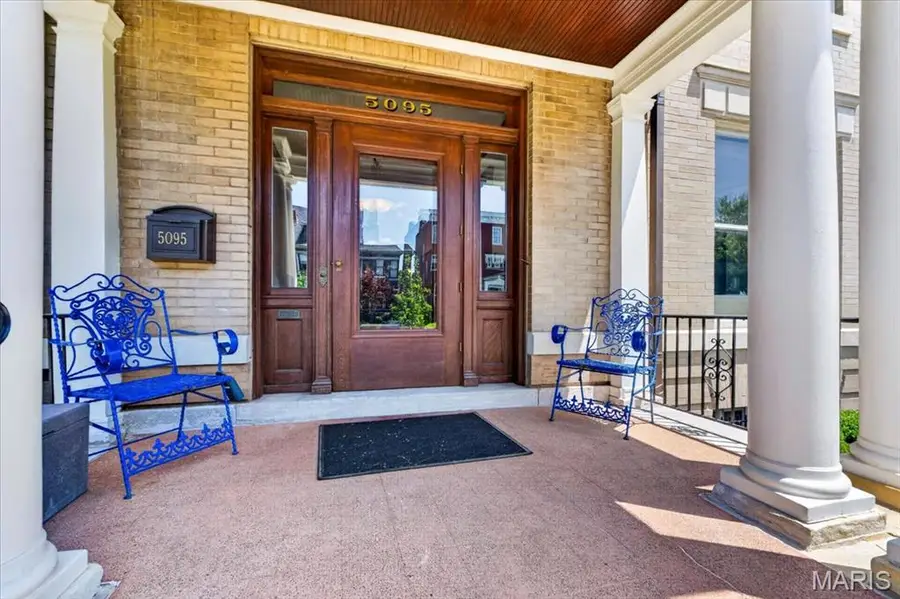 5095 Westminster Place, Saint Louis, MO 63108 - #3