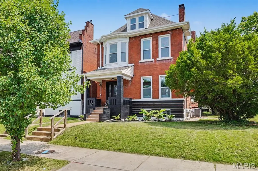 3911 Sullivan Avenue, Saint Louis, MO 63107 - #2