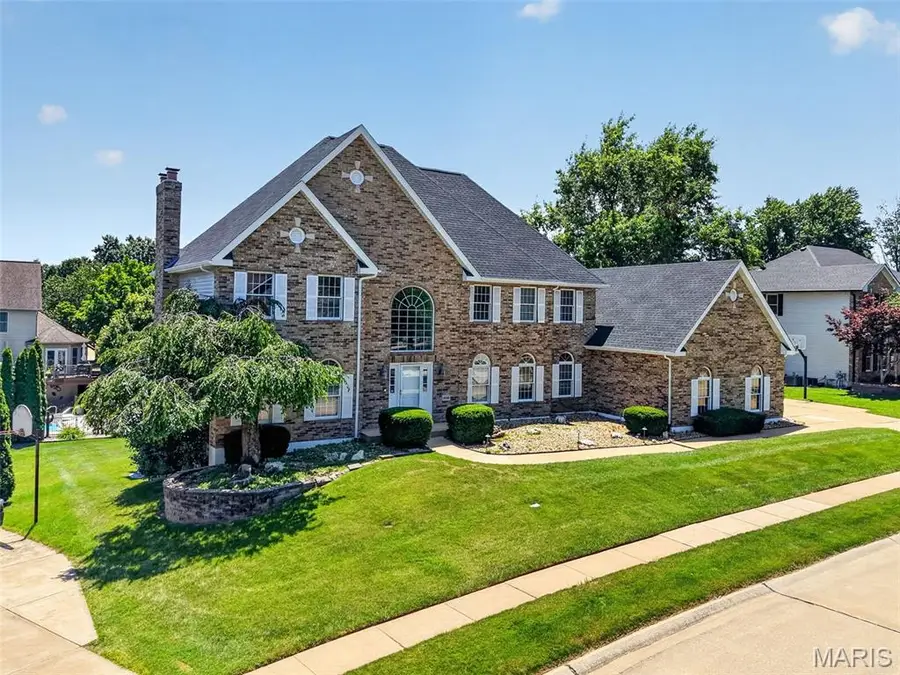6320 Christopher Winds Court, Oakville, MO 63129 - #2