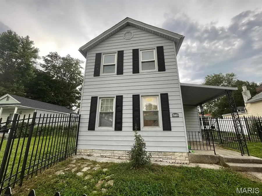 6728 Alabama Avenue, Saint Louis, MO 63111 - #2
