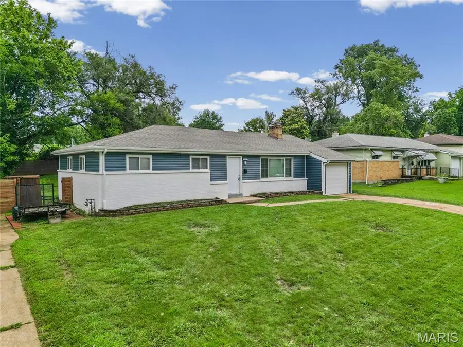 5530 Horizon Drive, Saint Louis, MO 63121 - #2