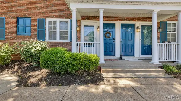 9188 Wrenwood Lane, Brentwood, MO 63144