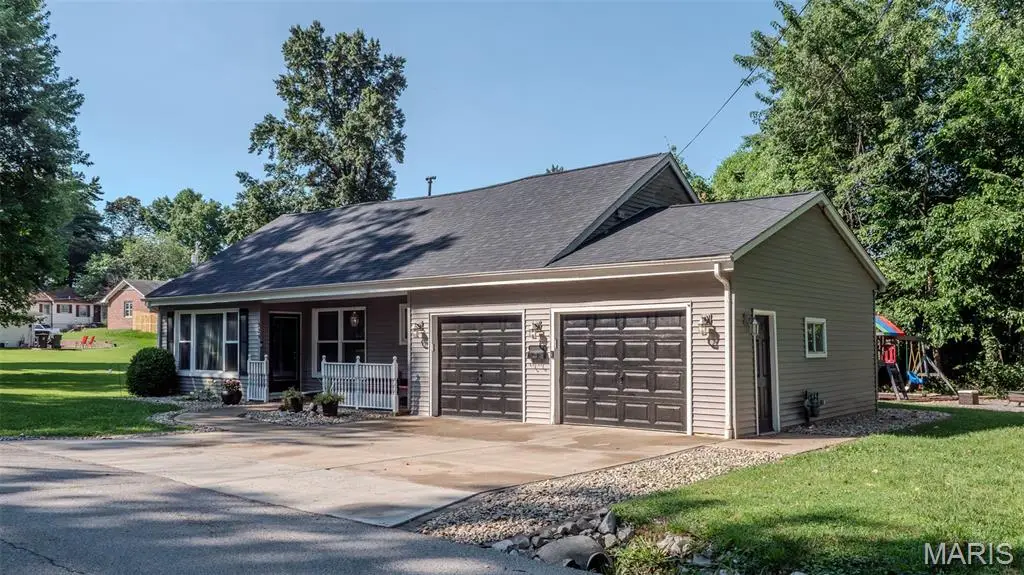329 N Florida Avenue, Belleville, IL 62221 - #1