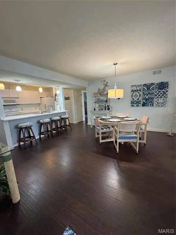 6005 Baydy Peak Road #205, Osage Beach, MO 65065