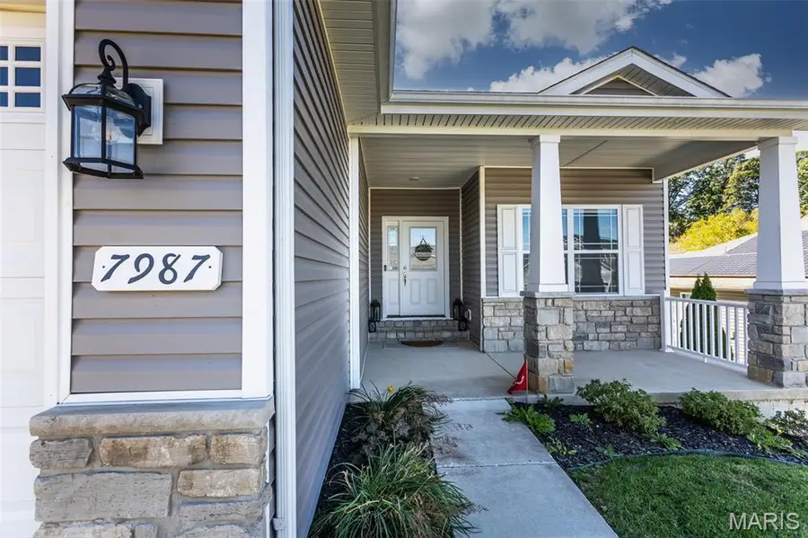 7987 Matterhorn Canyon Road, Caseyville, IL 62232 - #2