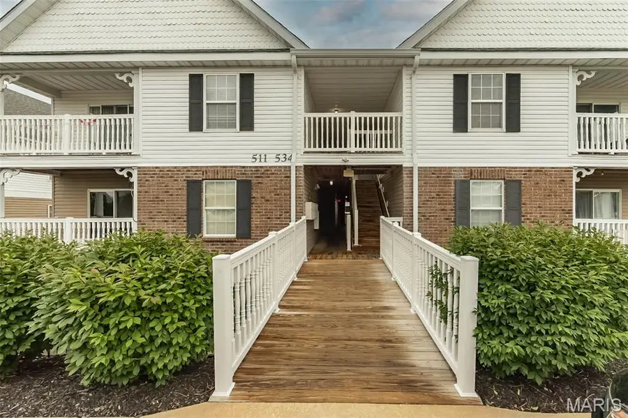 534 Saravalle Drive, Saint Peters, MO 63376 - #3