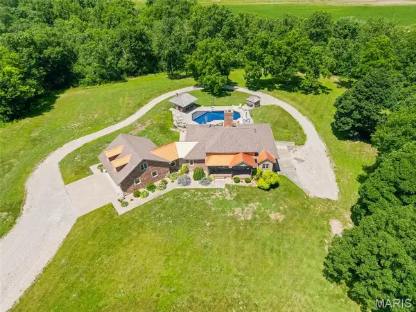 4179 Highway Ee, Owensville, MO 65066